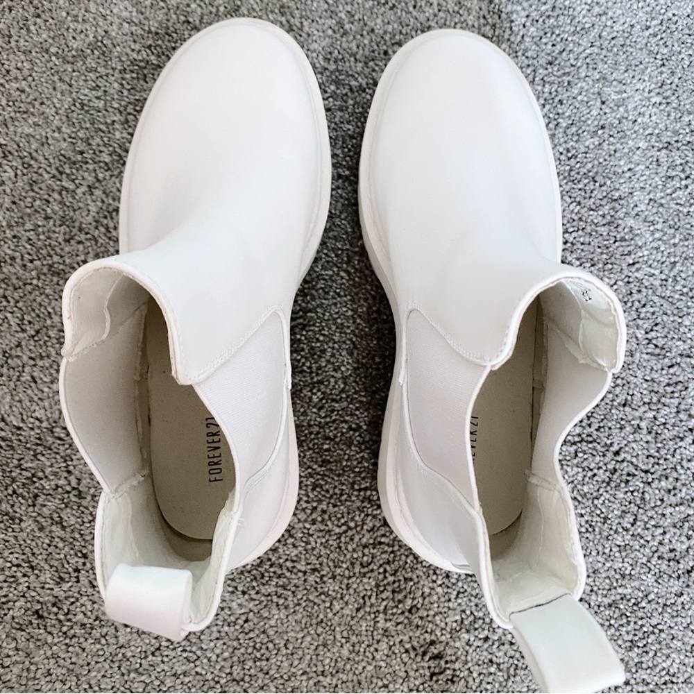 White forever 21 boots